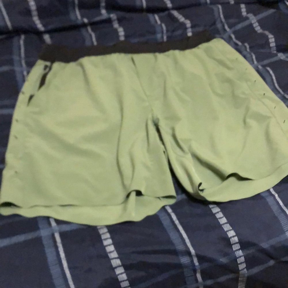 Ten thousand interval short - Jungle - Large